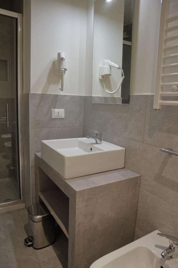 Dimora Dell'Arte - Foresteria Lombarda Smart Rent Sesto San Giovanni Exterior photo