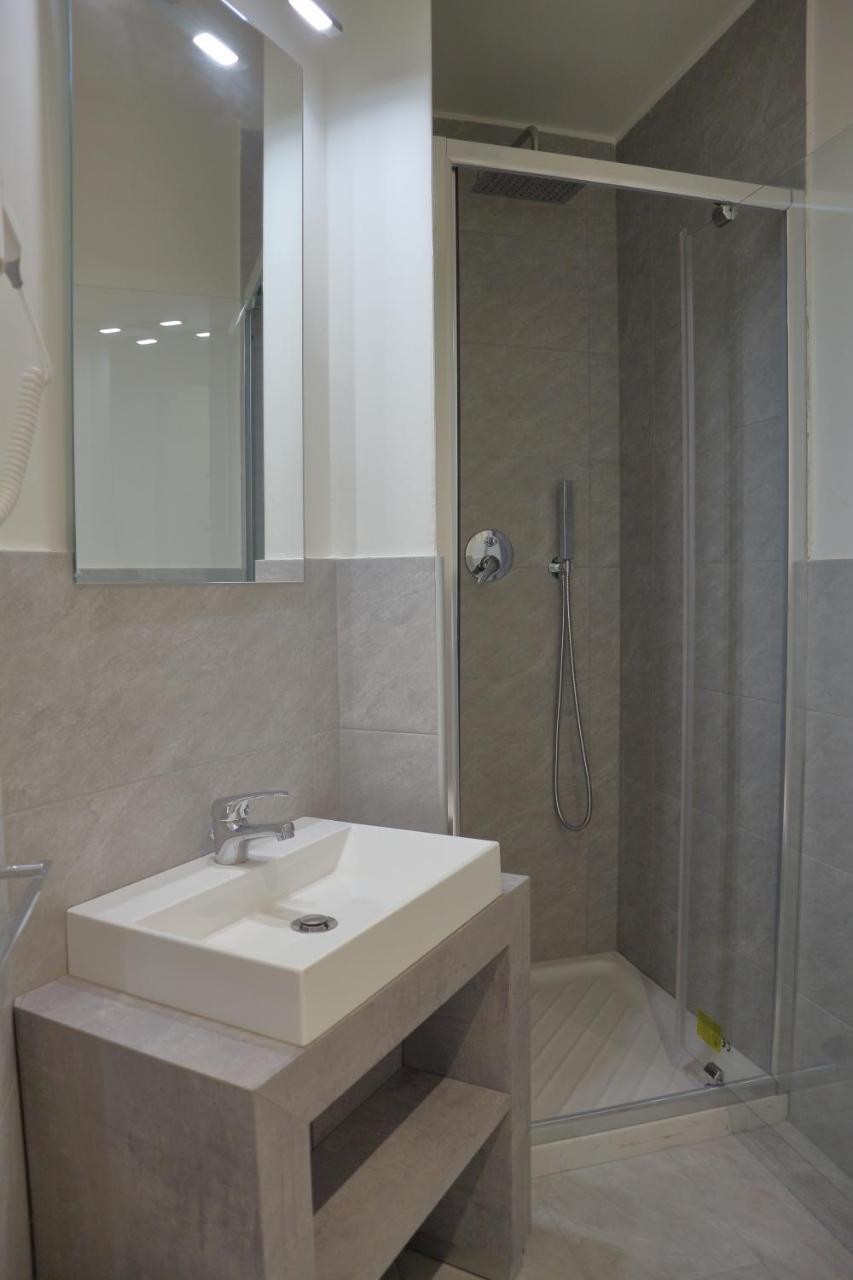 Dimora Dell'Arte - Foresteria Lombarda Smart Rent Sesto San Giovanni Exterior photo